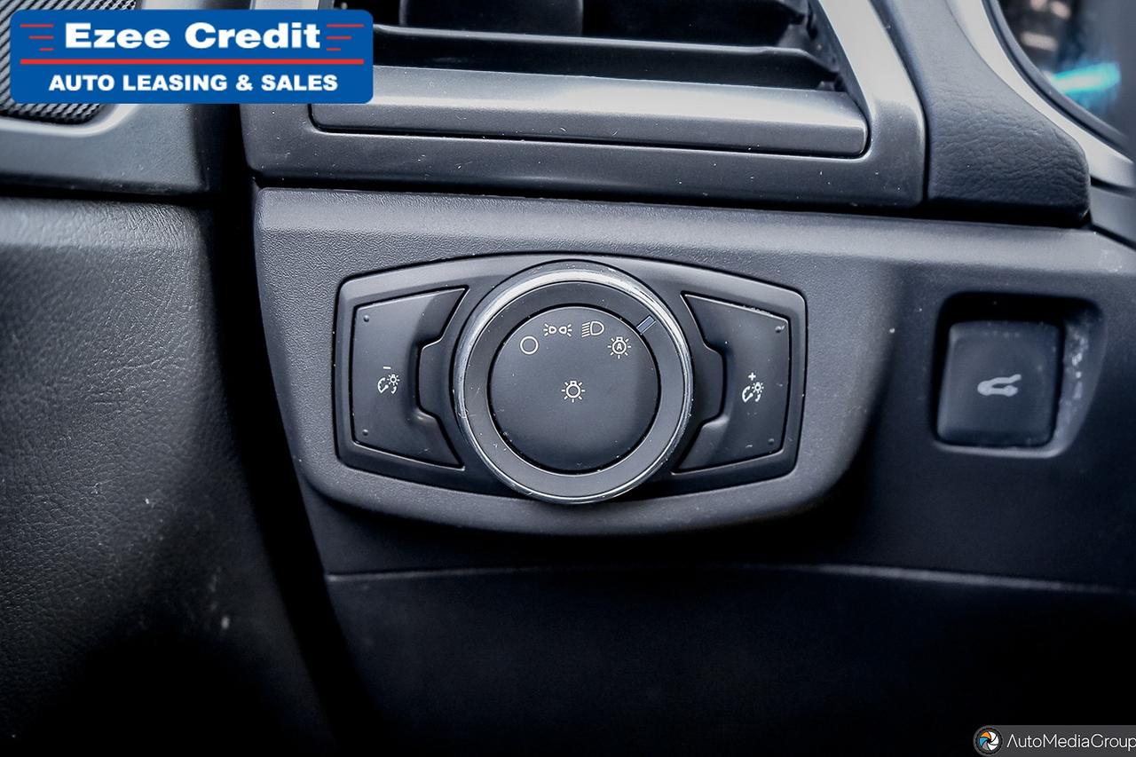 2016 Ford Fusion SE Photo