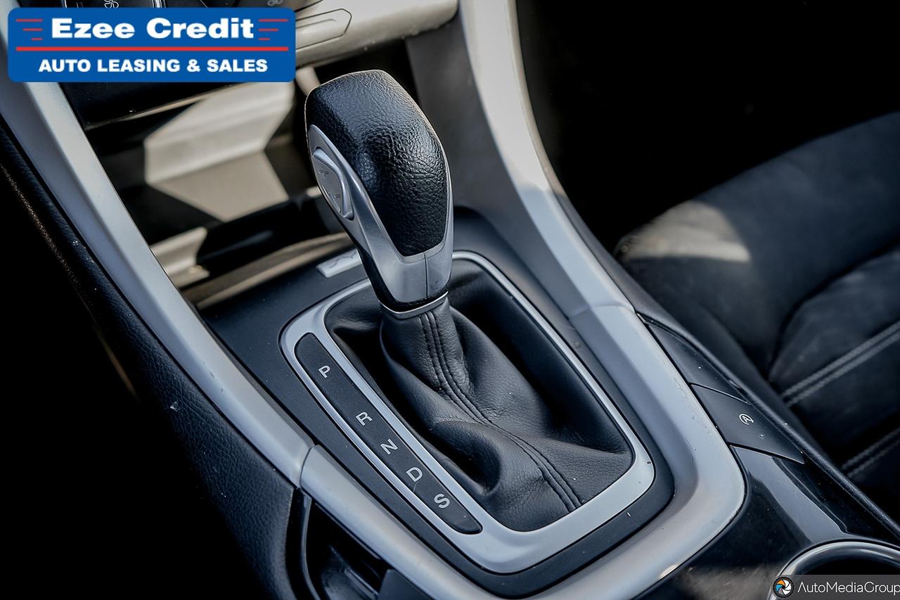 2016 Ford Fusion SE Photo