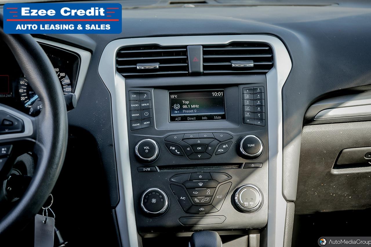 2016 Ford Fusion SE Photo