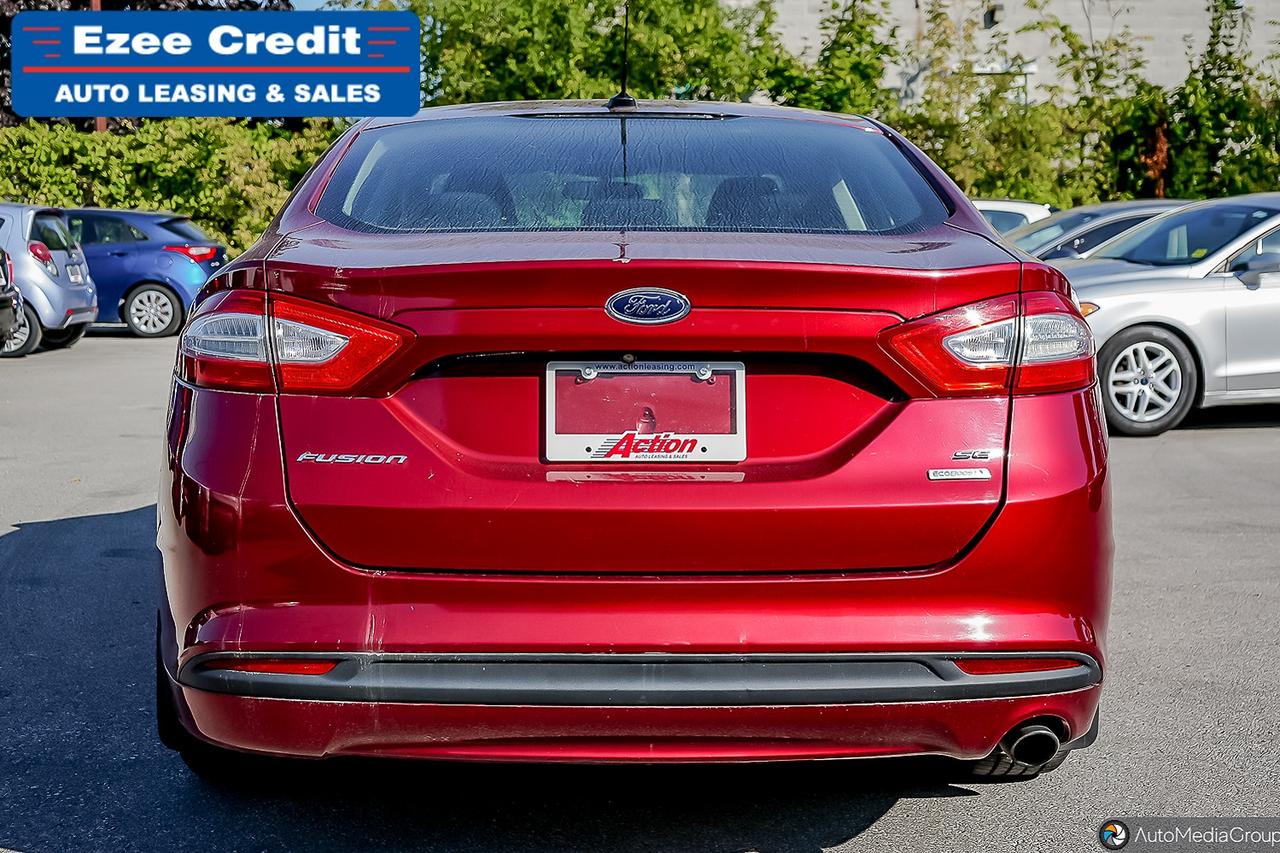 2016 Ford Fusion SE Photo