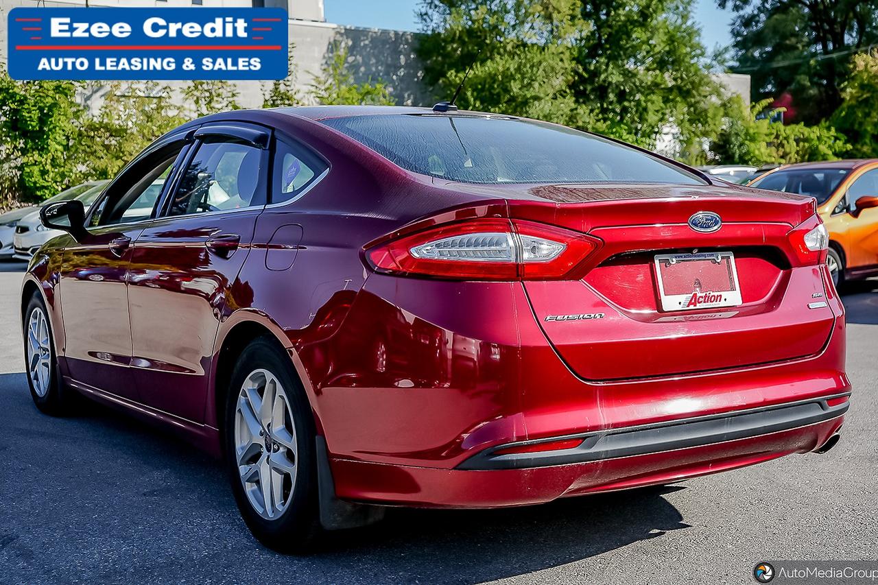 2016 Ford Fusion SE Photo