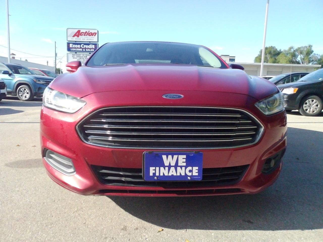 2016 Ford Fusion SE Photo