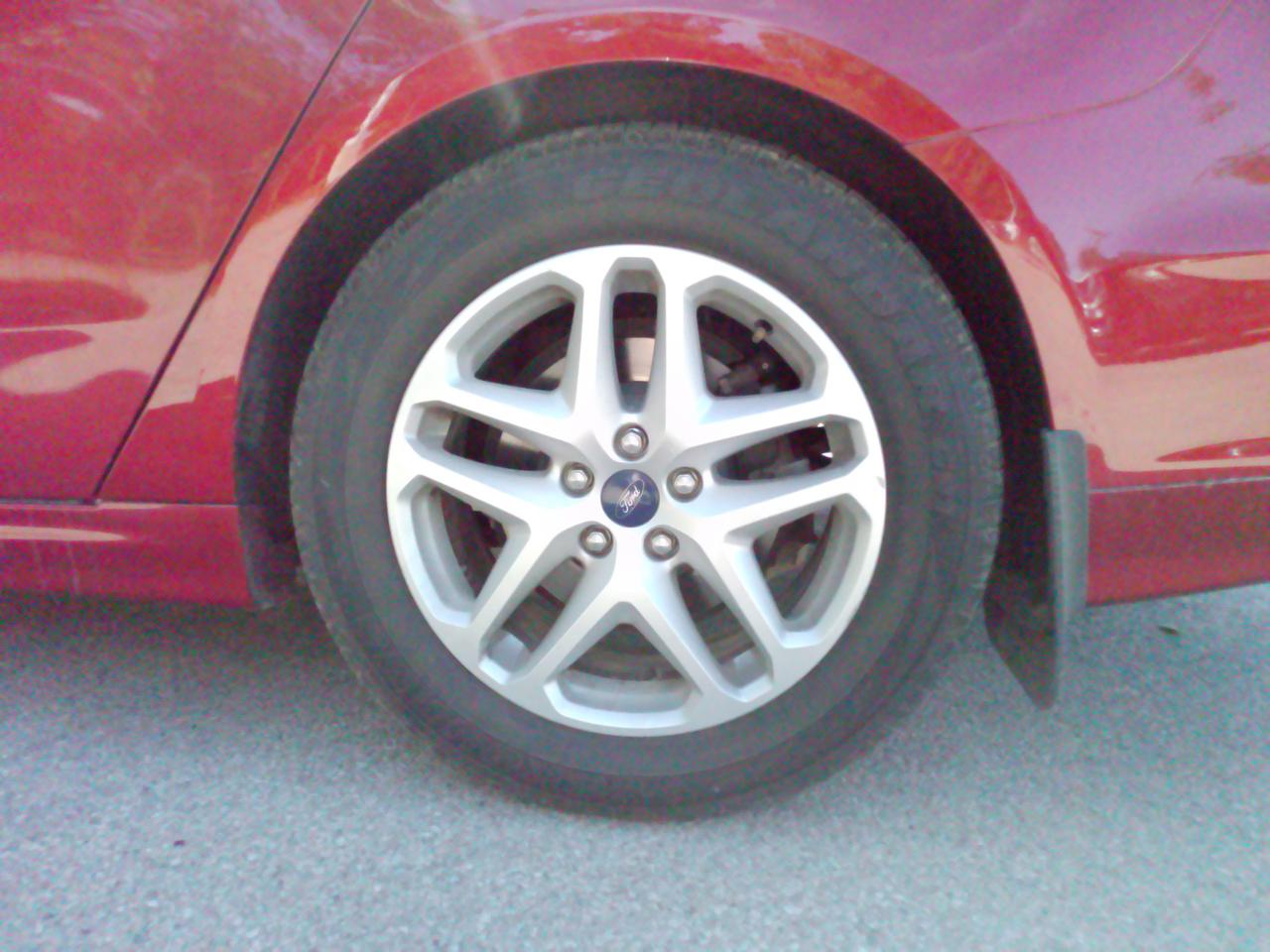 2016 Ford Fusion SE Photo