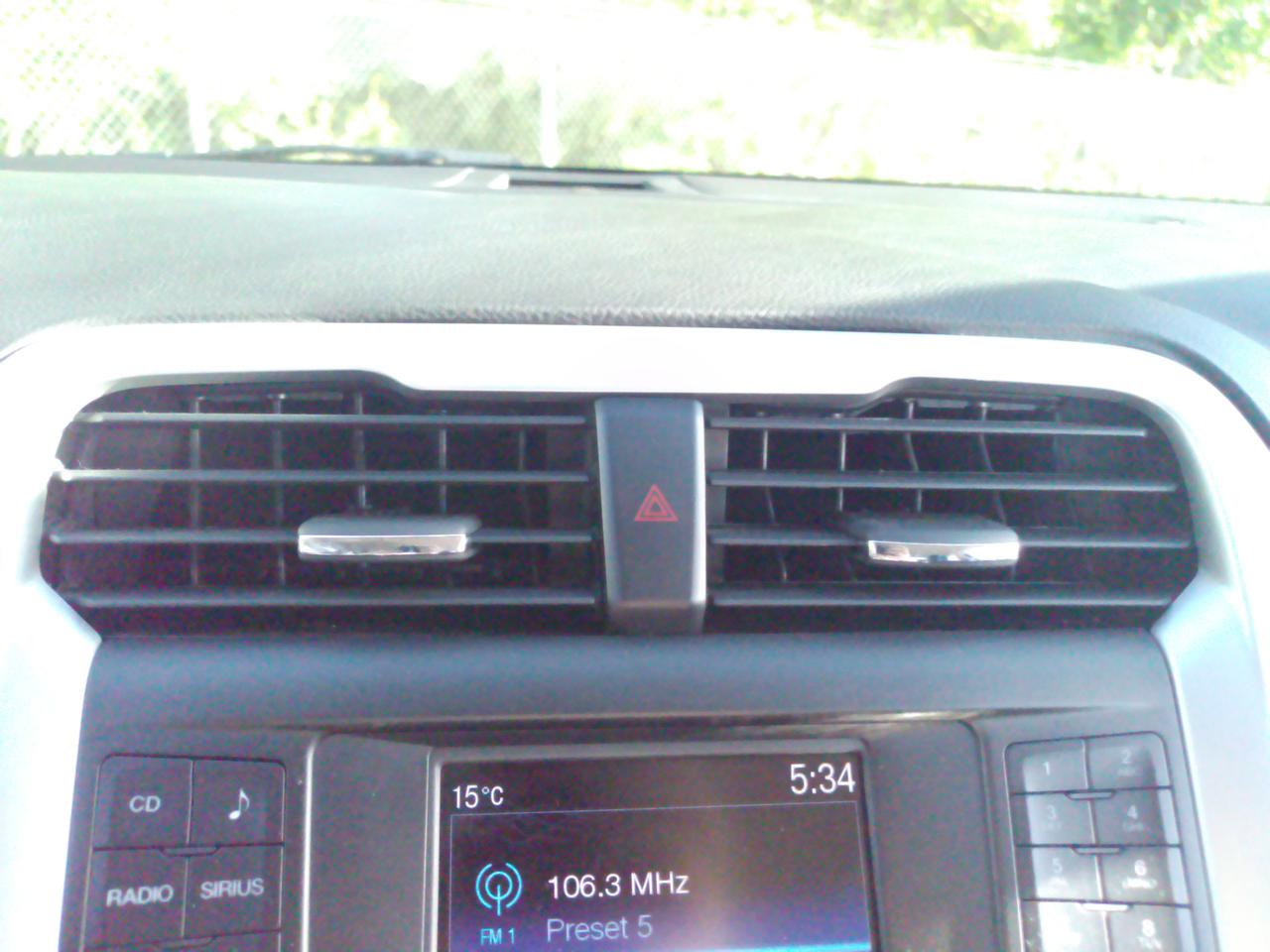 2016 Ford Fusion SE Photo