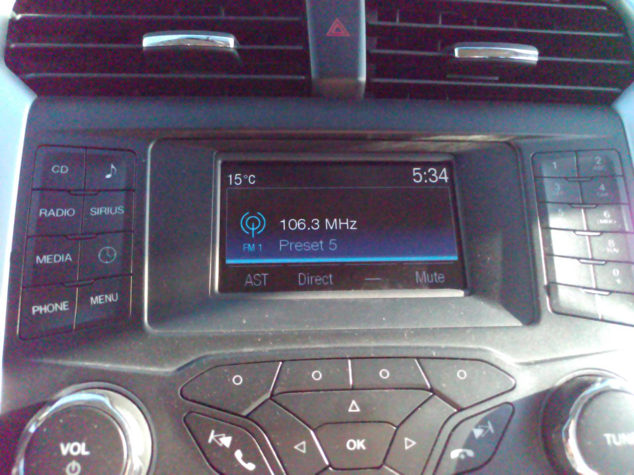 2016 Ford Fusion SE Photo