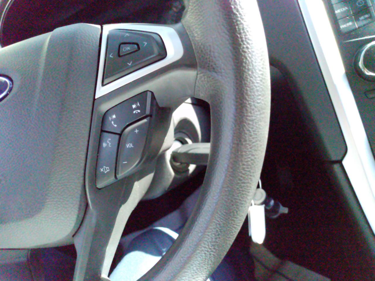 2016 Ford Fusion SE Photo