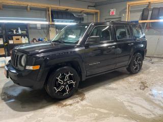 Used 2016 Jeep Patriot SPORT 4X2 * After Market Rims * Air conditioning * Black side roof rails Rear window defroste * Steering Cruise Control * Alloy Rims * AM/FM/CD/AUX * for sale in Cambridge, ON