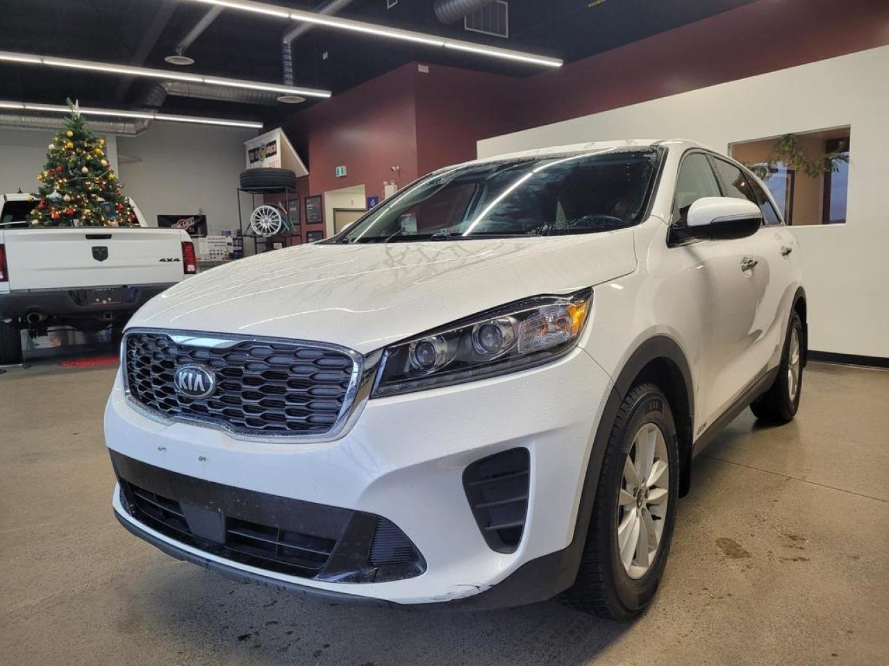 Used 2020 Kia Sorento LX+  AWD for sale in Thunder Bay, ON