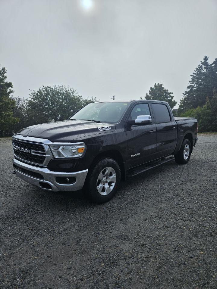 New 2024 RAM 1500 Big Horn 4x4 Crew Cab 5'7