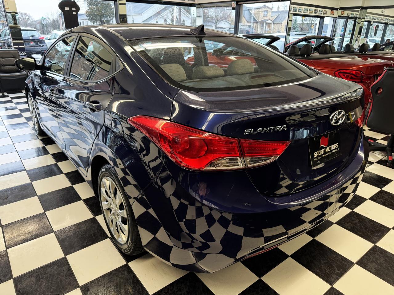 2012 Hyundai Elantra GL+Heated Seats+A/C+Cruise Control Photo2