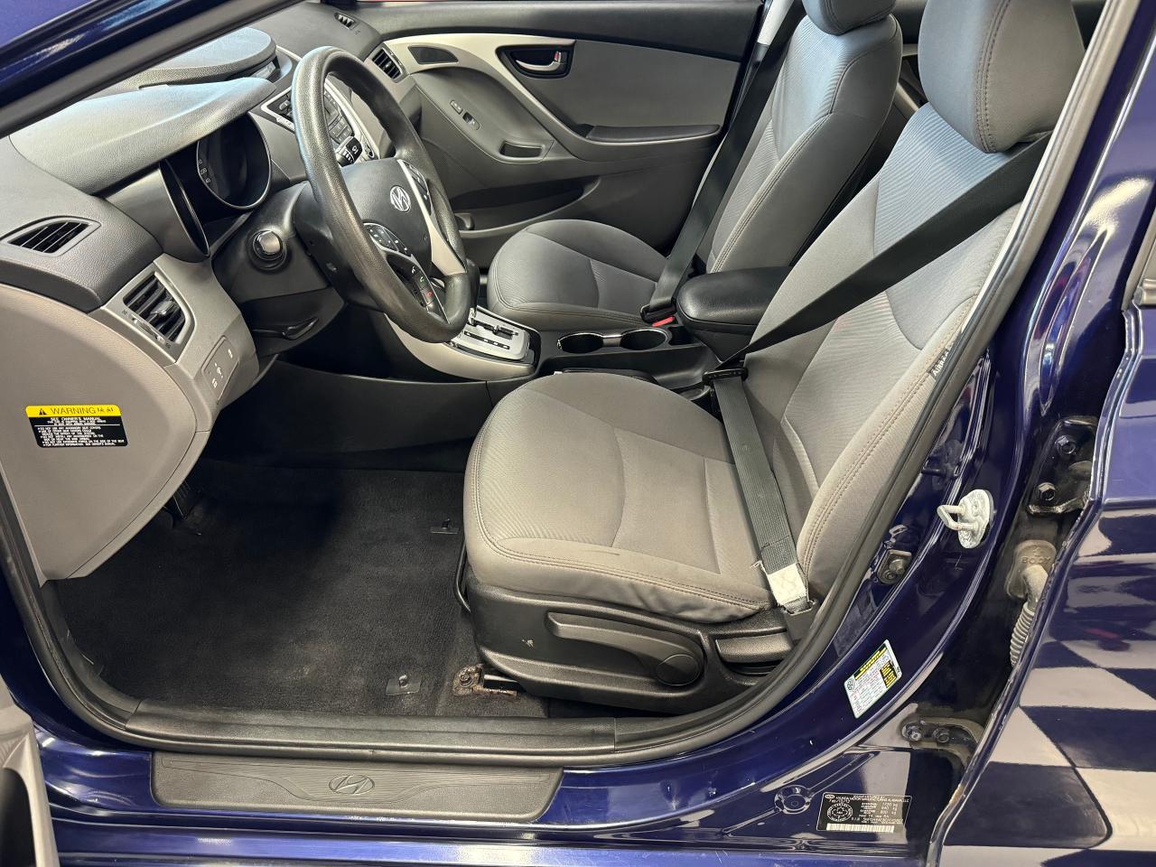 2012 Hyundai Elantra GL+Heated Seats+A/C+Cruise Control - Photo #17