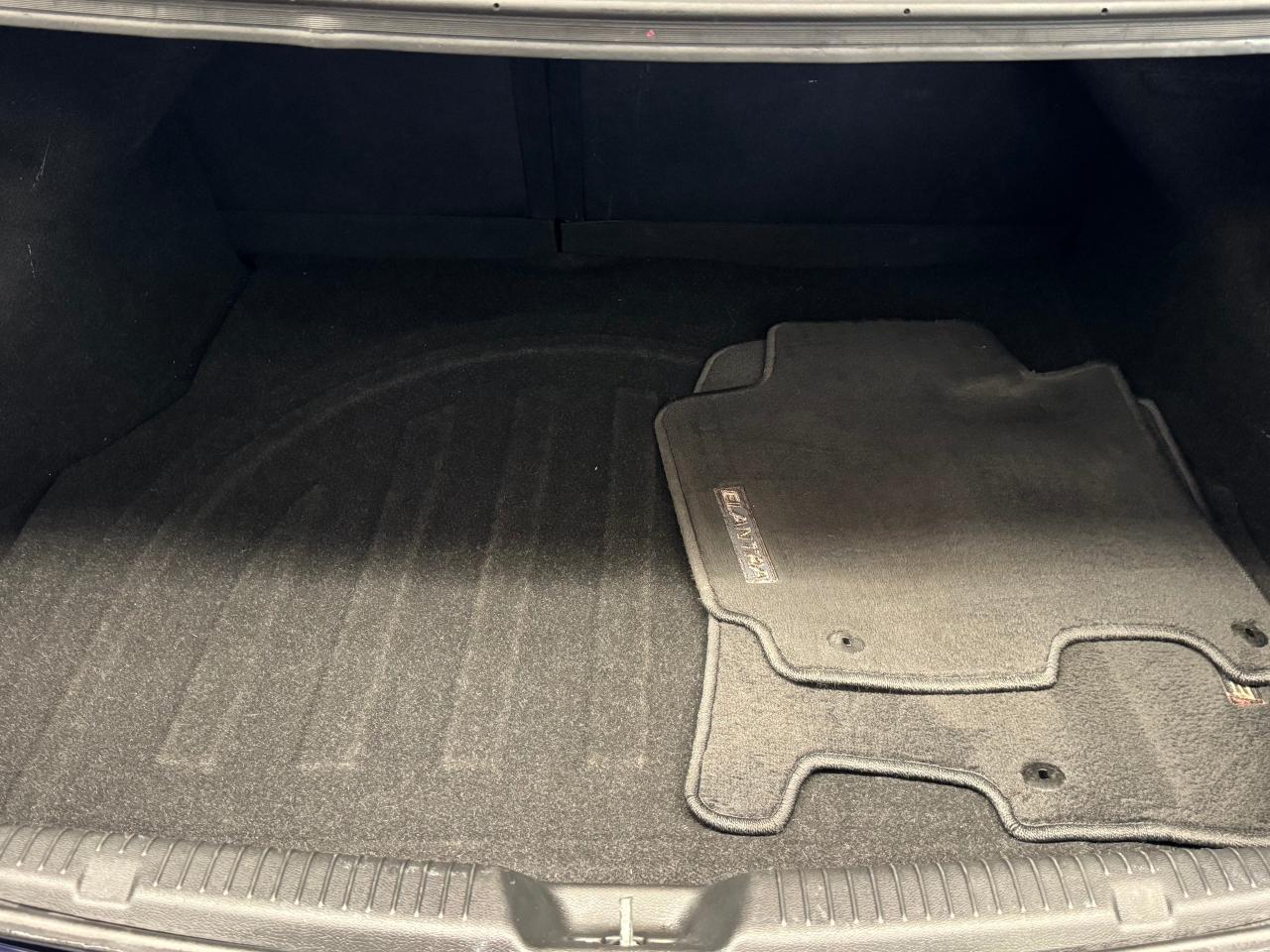 2012 Hyundai Elantra GL+Heated Seats+A/C+Cruise Control Photo24