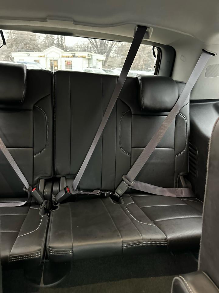 2017 GMC Yukon Denali - Photo #12