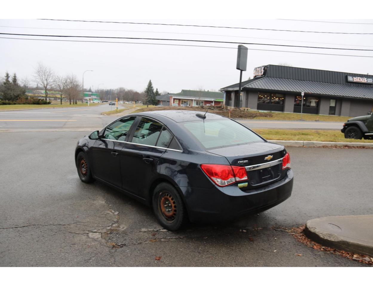 2016 Chevrolet Cruze Limited 1LT Auto - Photo #6
