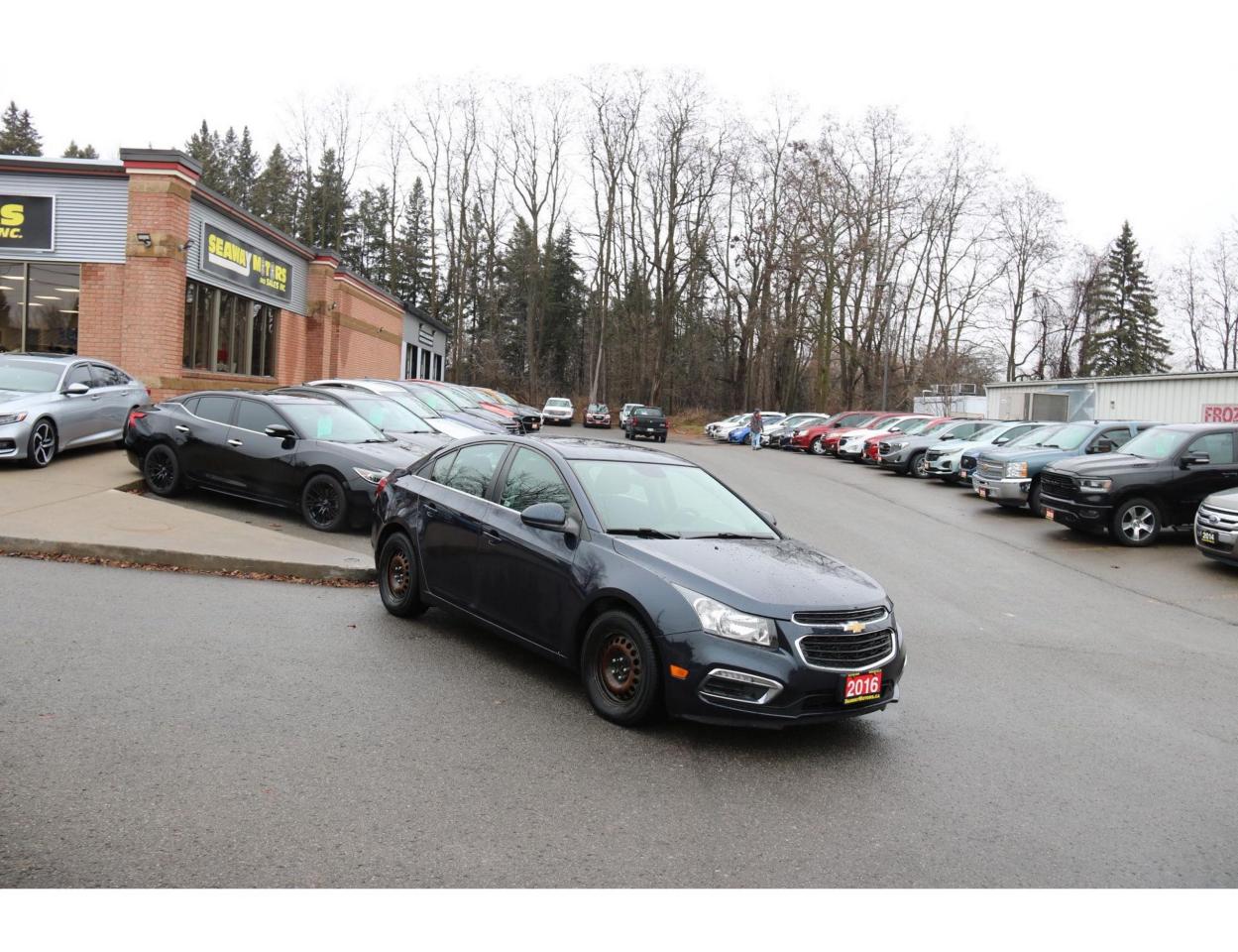 2016 Chevrolet Cruze Limited 1LT Auto - Photo #2