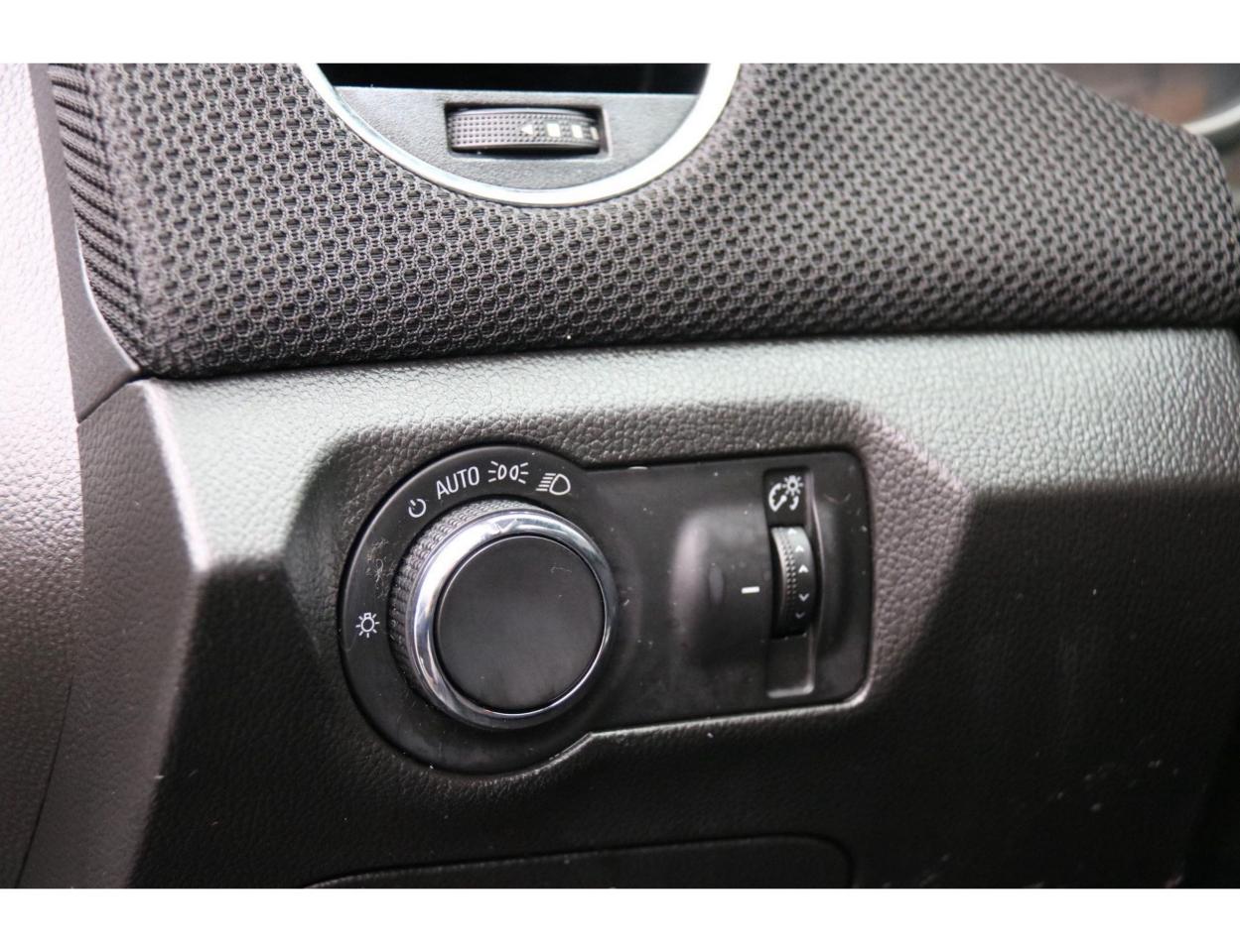 2016 Chevrolet Cruze Limited 1LT Auto - Photo #14