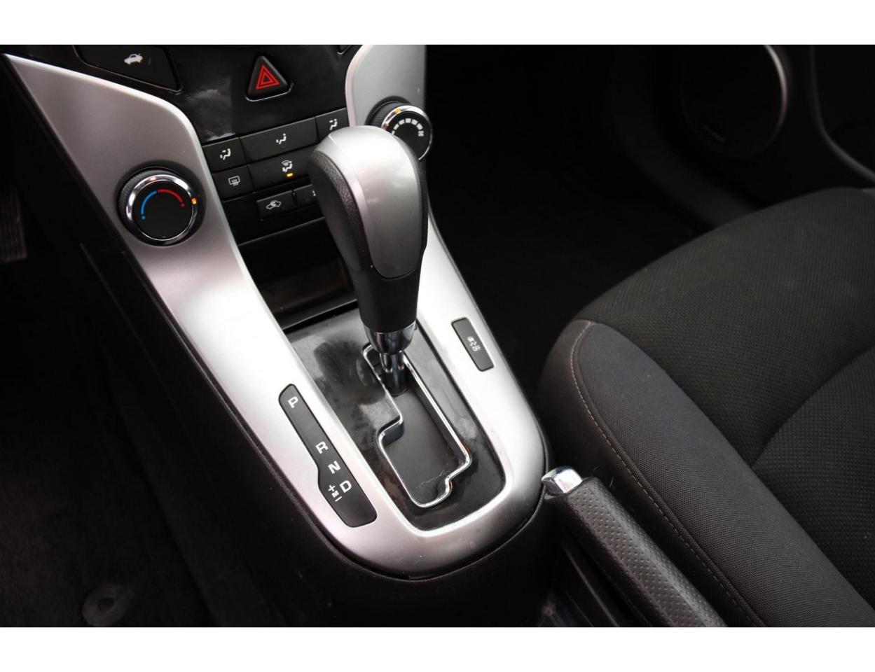 2016 Chevrolet Cruze Limited 1LT Auto - Photo #23