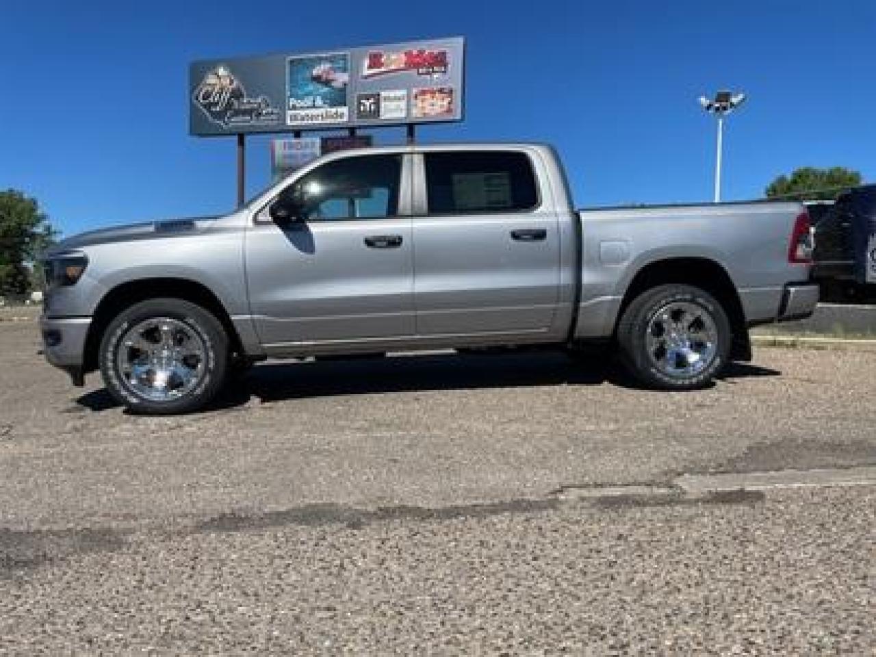 2024 RAM 1500 BODY MATCHED BUMPERS, CHROME 20'S #49 Photo