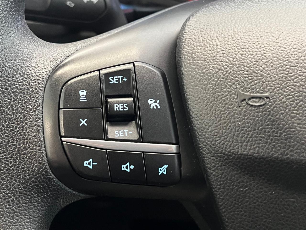 2020 Ford Escape SE+ApplePlay+Adaptive Cruise+LaneKeep+CLEAN CARFAX Photo50
