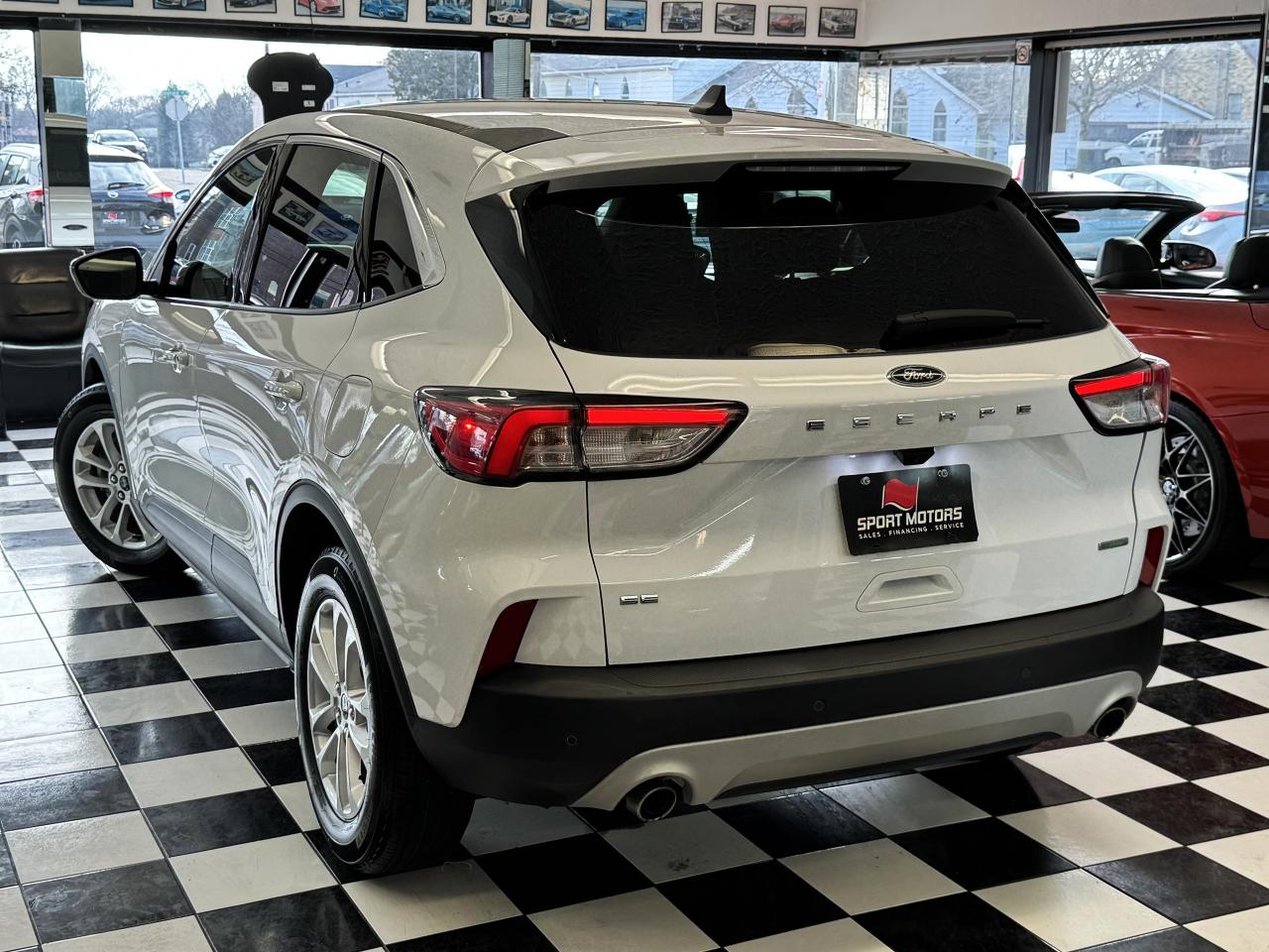 2020 Ford Escape SE+ApplePlay+Adaptive Cruise+LaneKeep+CLEAN CARFAX Photo81