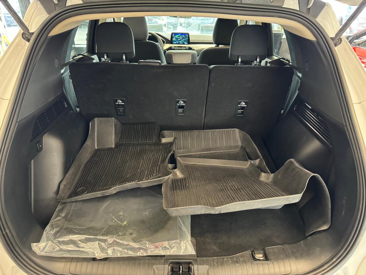 2020 Ford Escape SE+ApplePlay+Adaptive Cruise+LaneKeep+CLEAN CARFAX - Photo #26
