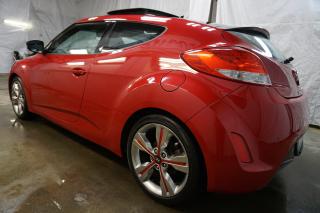 2016 Hyundai Veloster 1.6L 6MT *ACCIDENT FREE* CERTIFIED CAMERA NAV BLUETOOTH LEATHER HEATED SEATS PANO ROOF  CRUISE ALLOYS - Photo #4