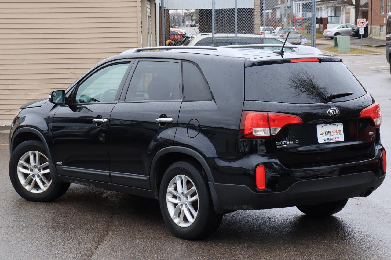 2015 Kia Sorento LX | AWD | Bluetooth | Park Assist | Tinted & More Photo7