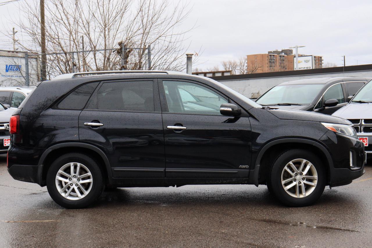 2015 Kia Sorento LX | AWD | Bluetooth | Park Assist | Tinted & More Photo10