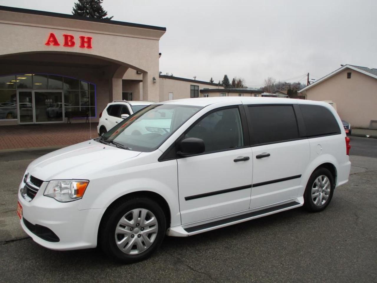 2016 Dodge Grand Caravan SE Photo0