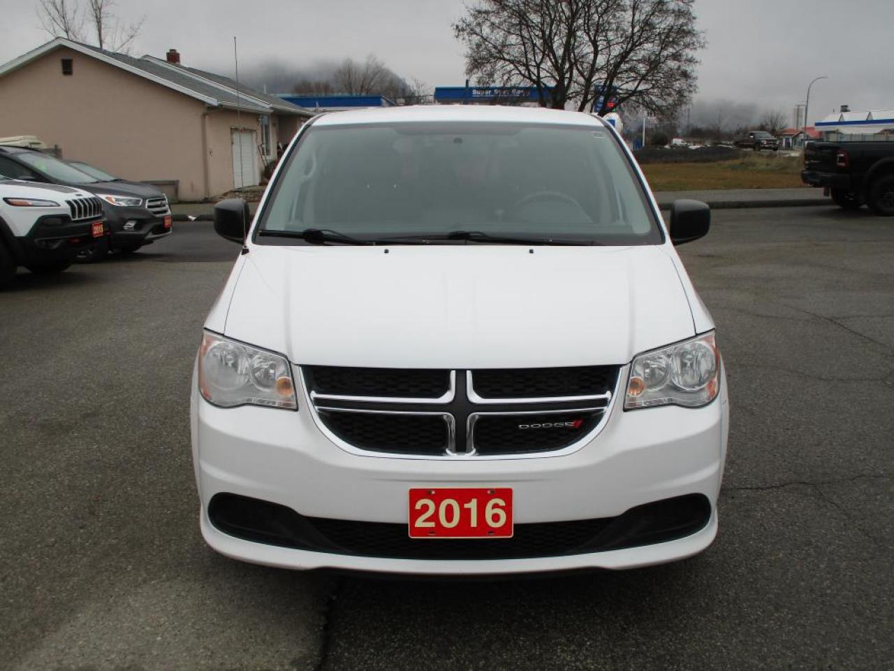 2016 Dodge Grand Caravan SE Photo1