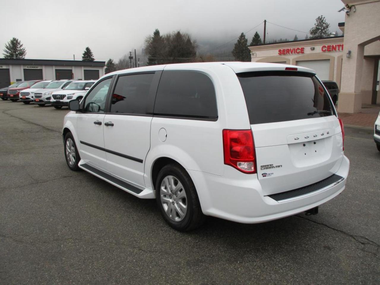 2016 Dodge Grand Caravan SE Photo6