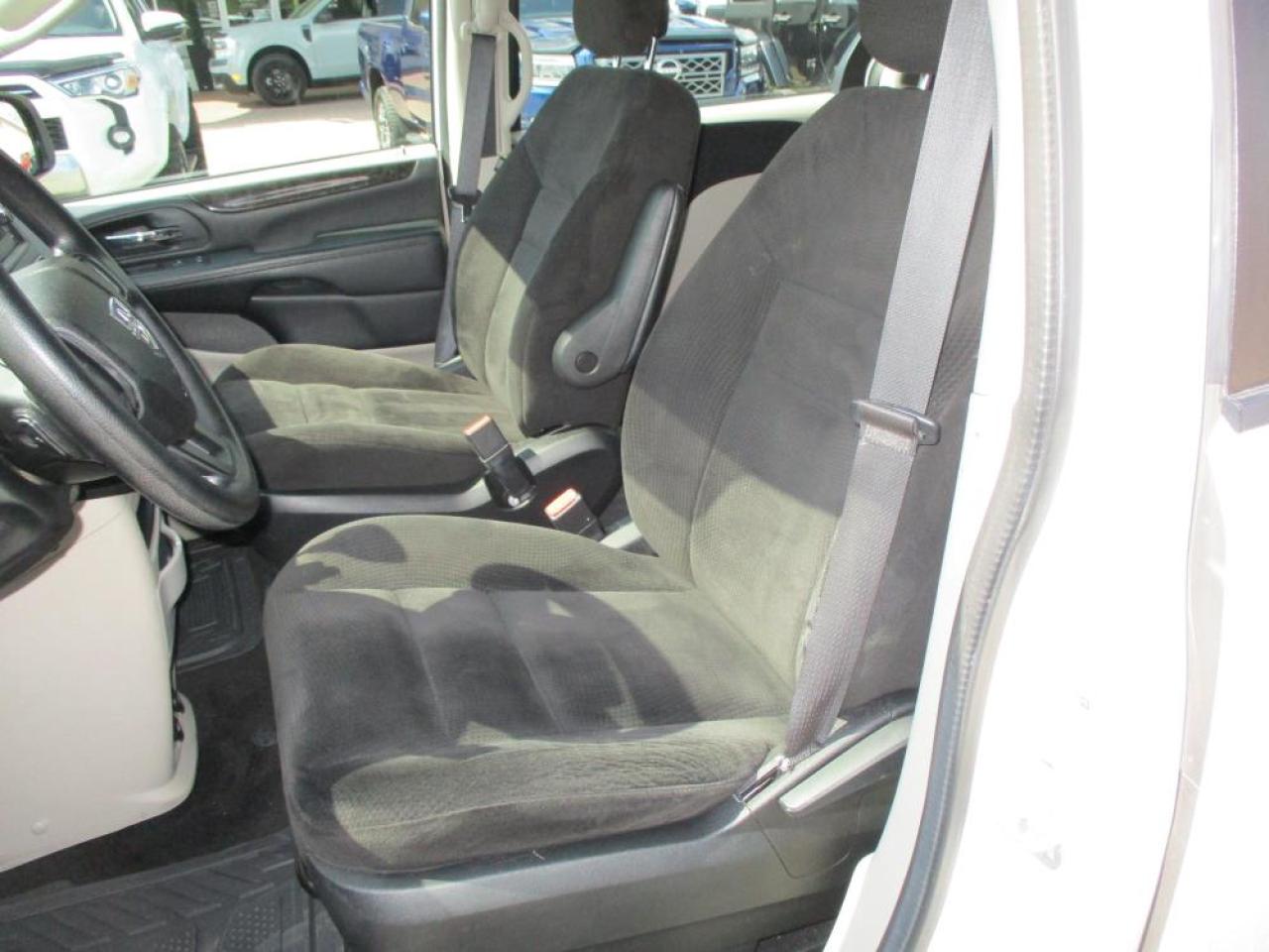 2016 Dodge Grand Caravan SE Photo12