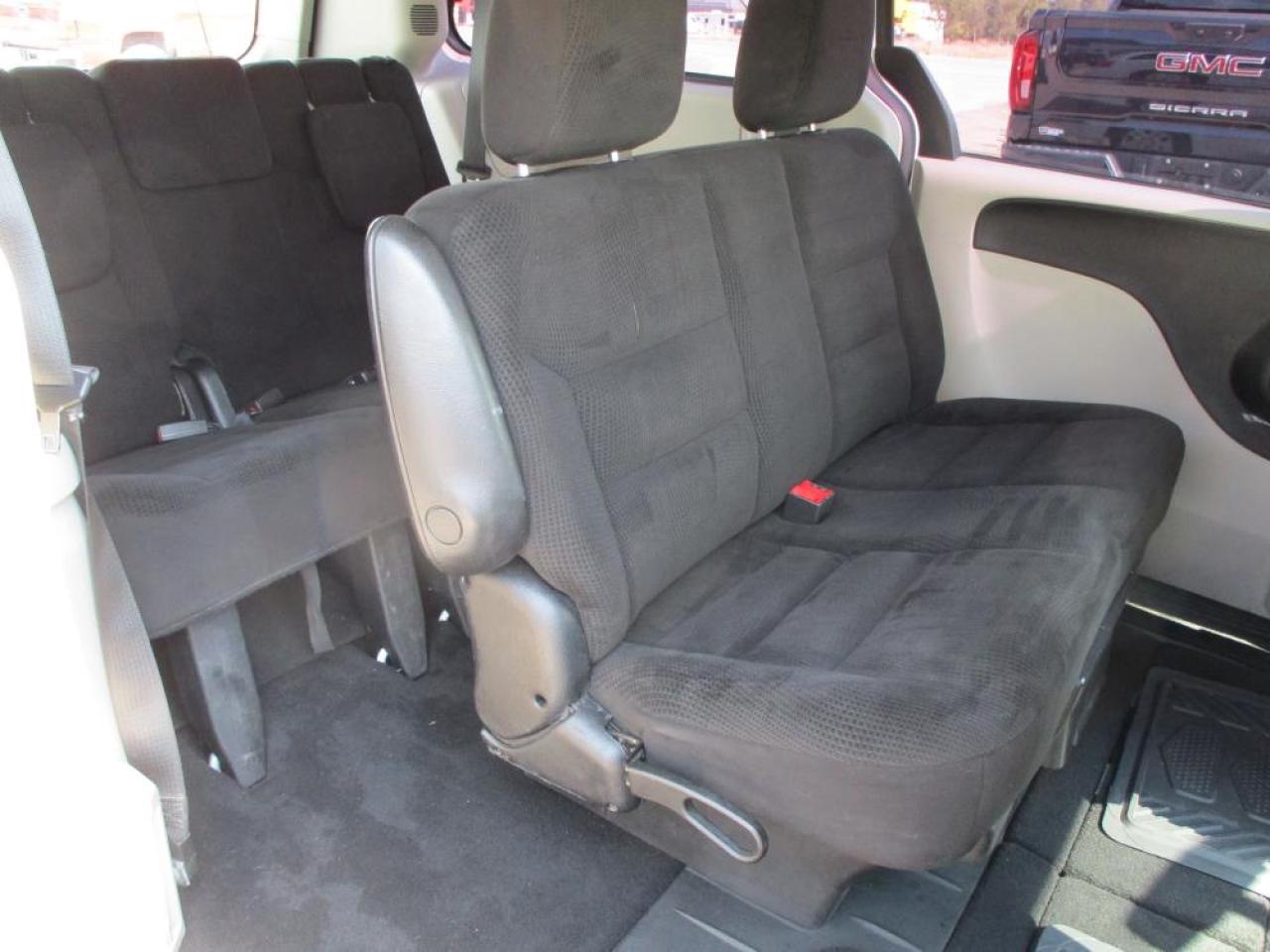 2016 Dodge Grand Caravan SE Photo14