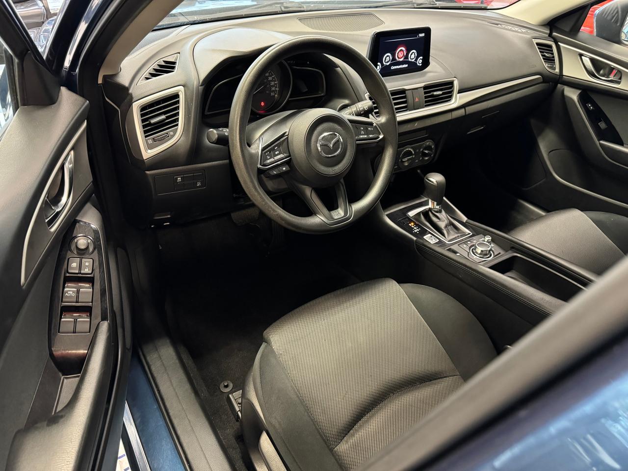 2018 Mazda MAZDA3 GX Sport+Camera+A/C+New Tires+CLEAN CARFAX Photo19