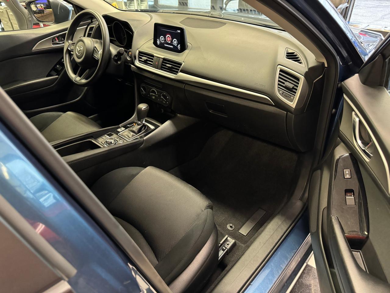 2018 Mazda MAZDA3 GX Sport+Camera+A/C+New Tires+CLEAN CARFAX - Photo #22