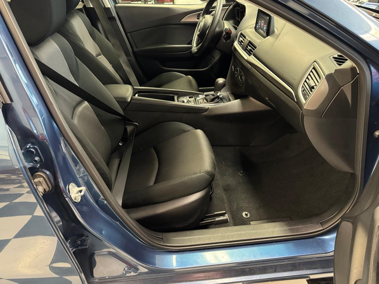2018 Mazda MAZDA3 GX Sport+Camera+A/C+New Tires+CLEAN CARFAX - Photo #23