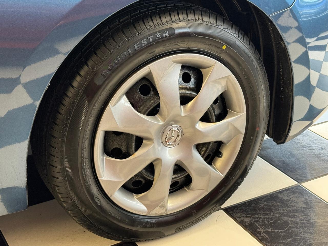 2018 Mazda MAZDA3 GX Sport+Camera+A/C+New Tires+CLEAN CARFAX - Photo #53