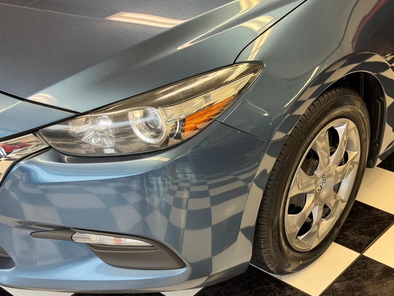 2018 Mazda MAZDA3 GX Sport+Camera+A/C+New Tires+CLEAN CARFAX Photo37