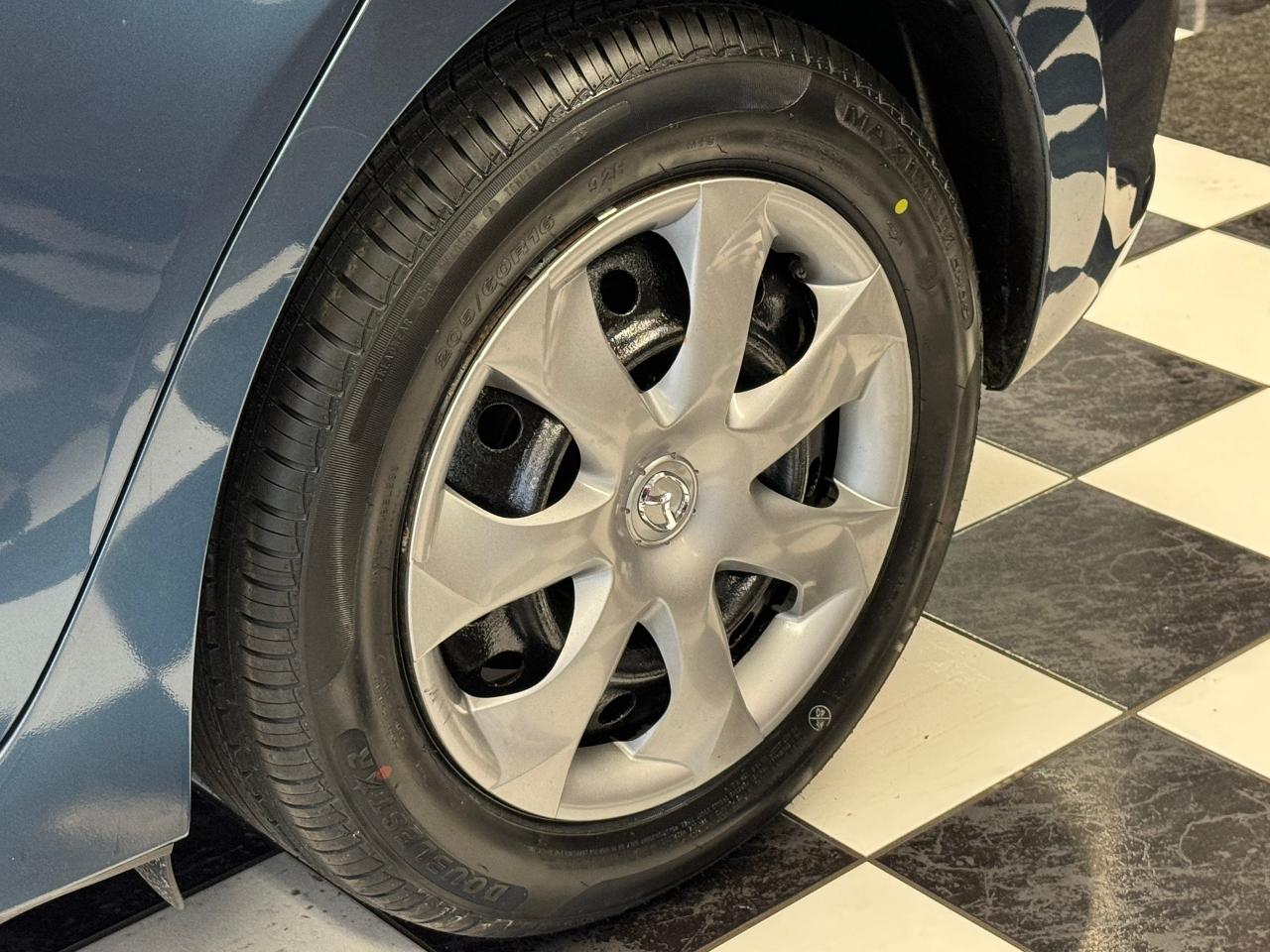 2018 Mazda MAZDA3 GX Sport+Camera+A/C+New Tires+CLEAN CARFAX Photo51