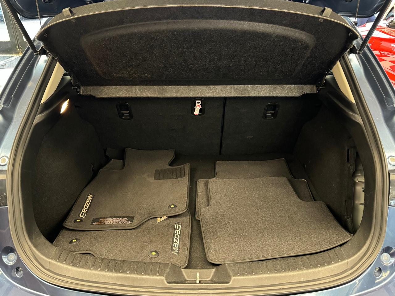 2018 Mazda MAZDA3 GX Sport+Camera+A/C+New Tires+CLEAN CARFAX Photo27