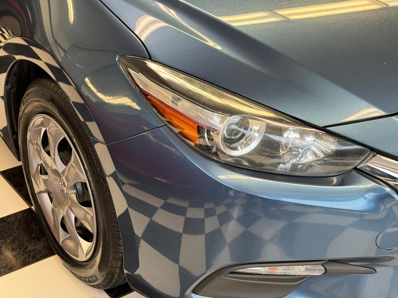 2018 Mazda MAZDA3 GX Sport+Camera+A/C+New Tires+CLEAN CARFAX Photo36
