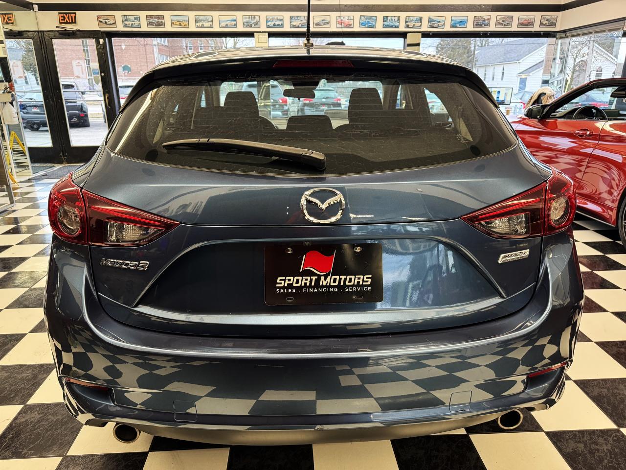 2018 Mazda MAZDA3 GX Sport+Camera+A/C+New Tires+CLEAN CARFAX Photo3
