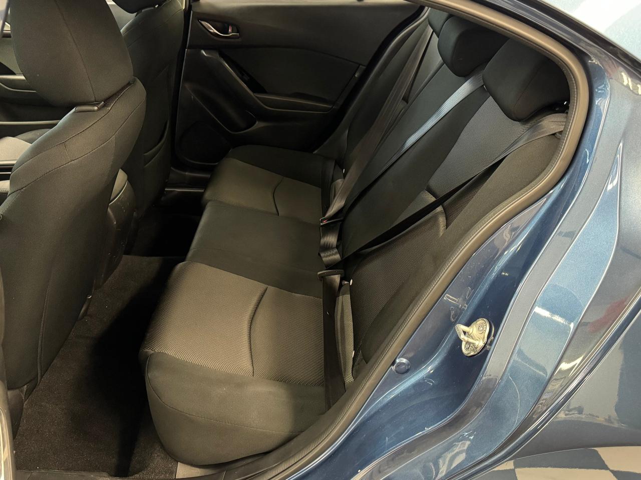 2018 Mazda MAZDA3 GX Sport+Camera+A/C+New Tires+CLEAN CARFAX Photo25