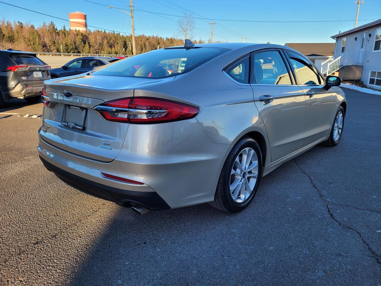 2019 Ford Fusion SE SEDAN FWD W/NEW TIRES Photo5