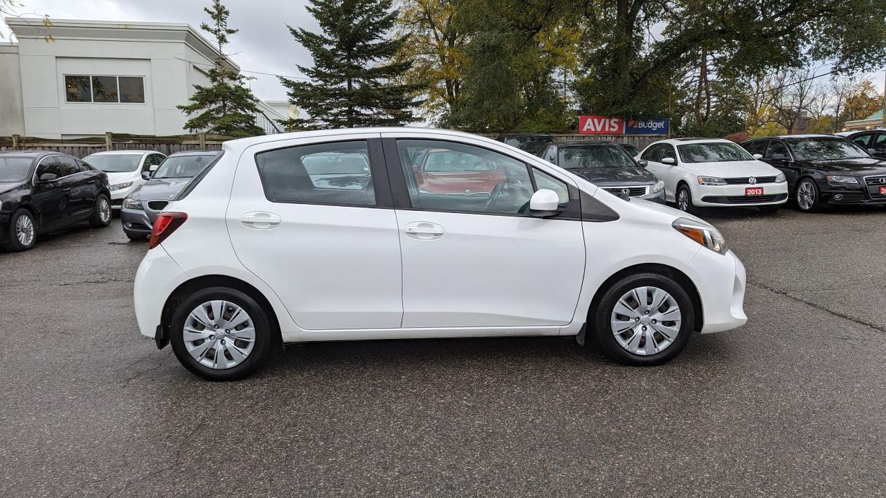 2015 Toyota Yaris LE Photo2