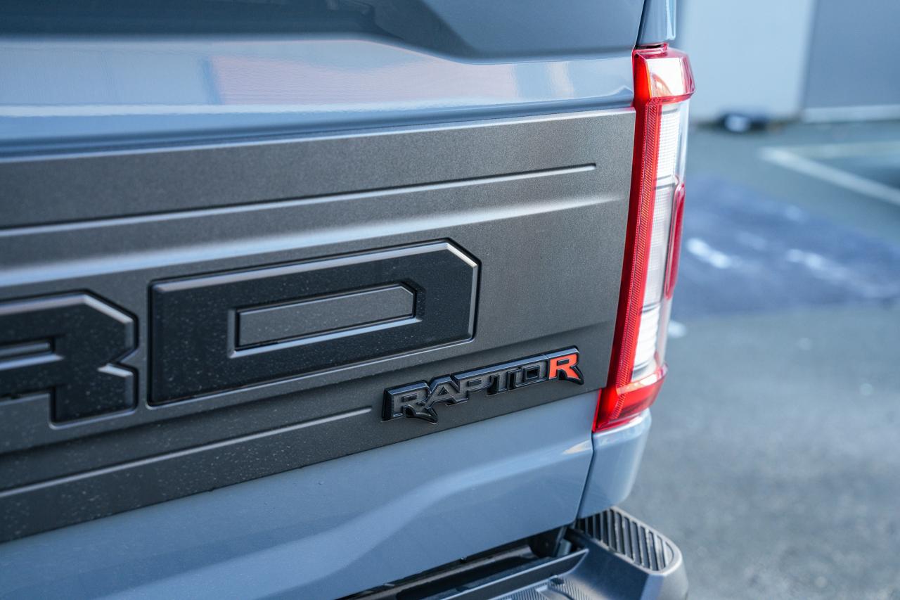 2023 Ford F-150 Raptor R - Photo #8