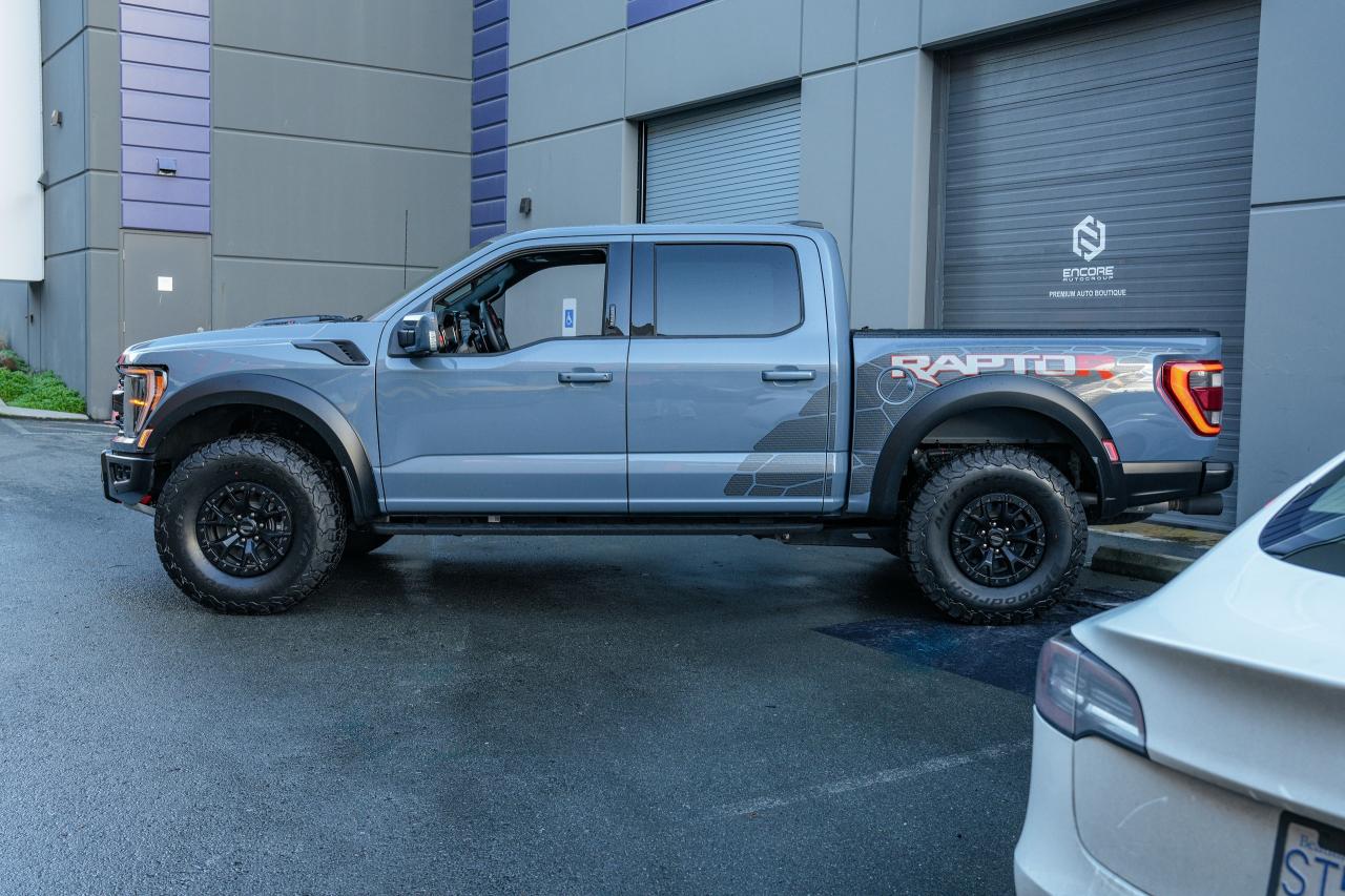2023 Ford F-150 Raptor R - Photo #5