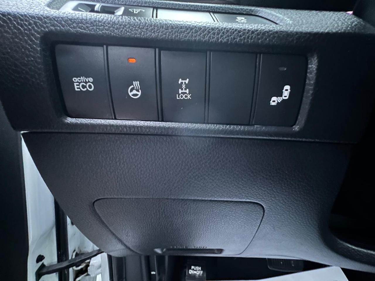 2014 Hyundai Santa Fe Sport LUXURY**LEATHER*HEATED STEERING/SEATS** Photo