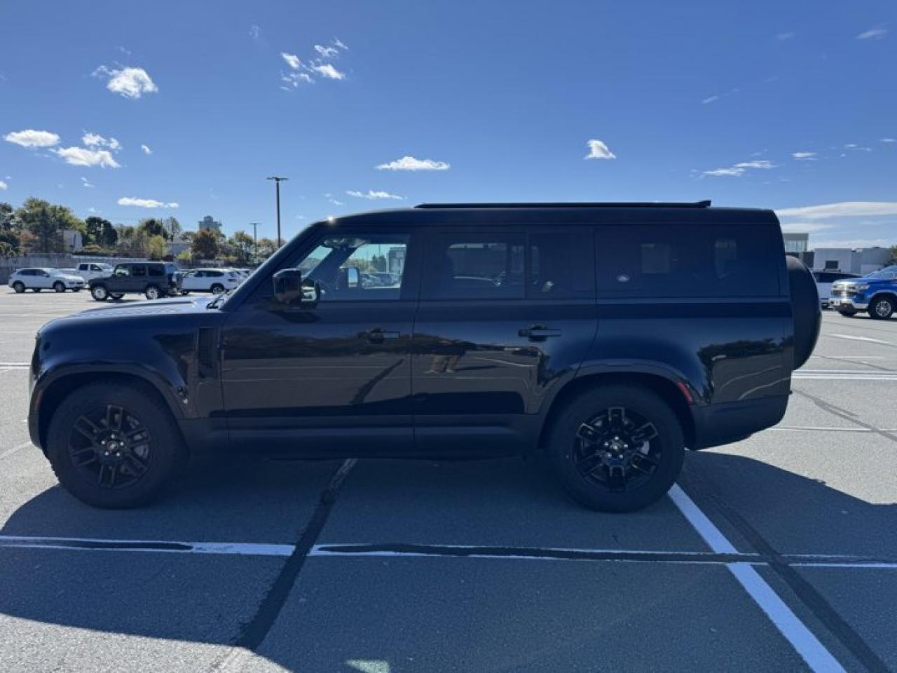 New 2023 Land Rover Defender SE for sale in Halifax, NS