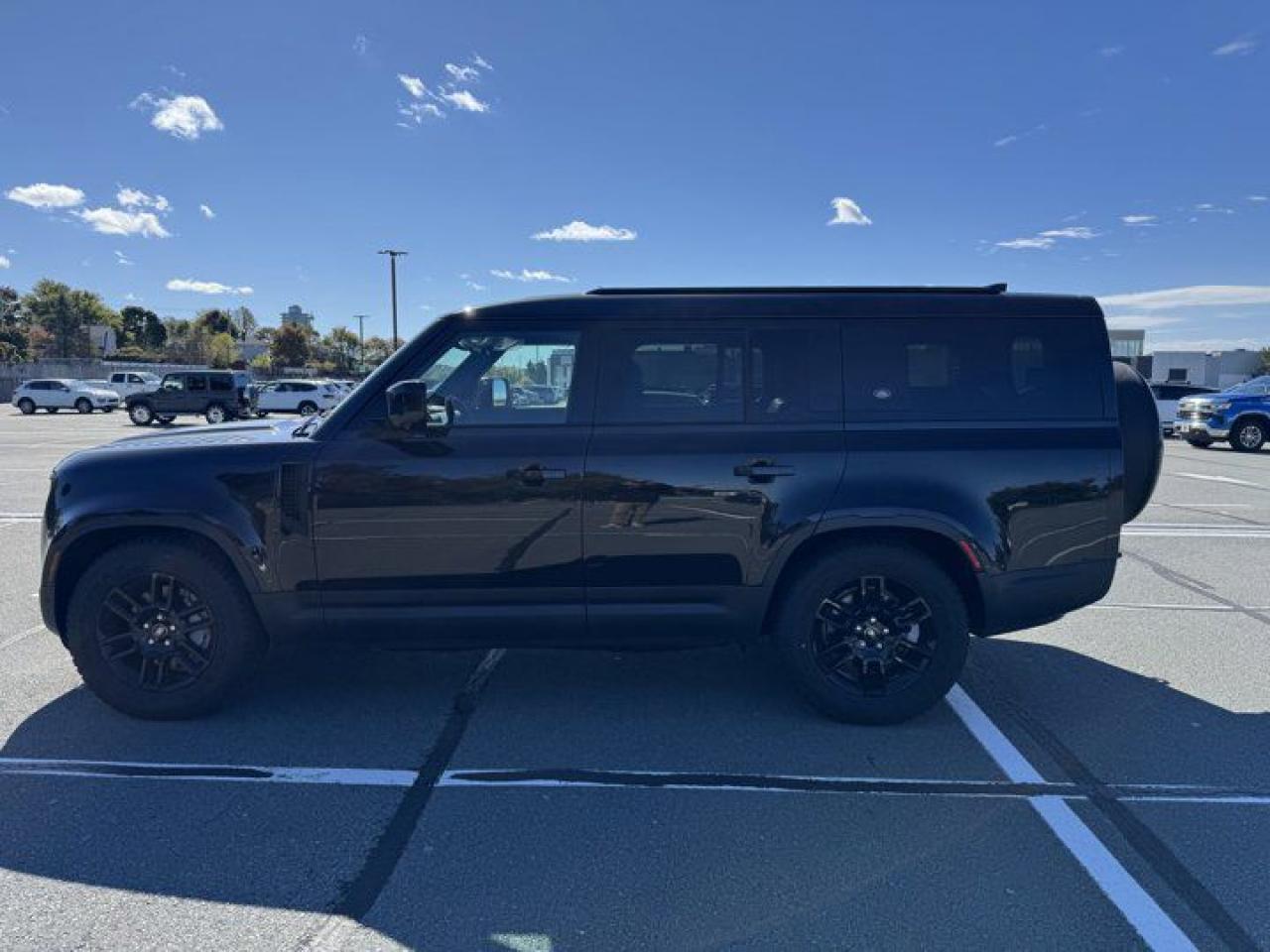 New 2023 Land Rover Defender SE for sale in Halifax, NS